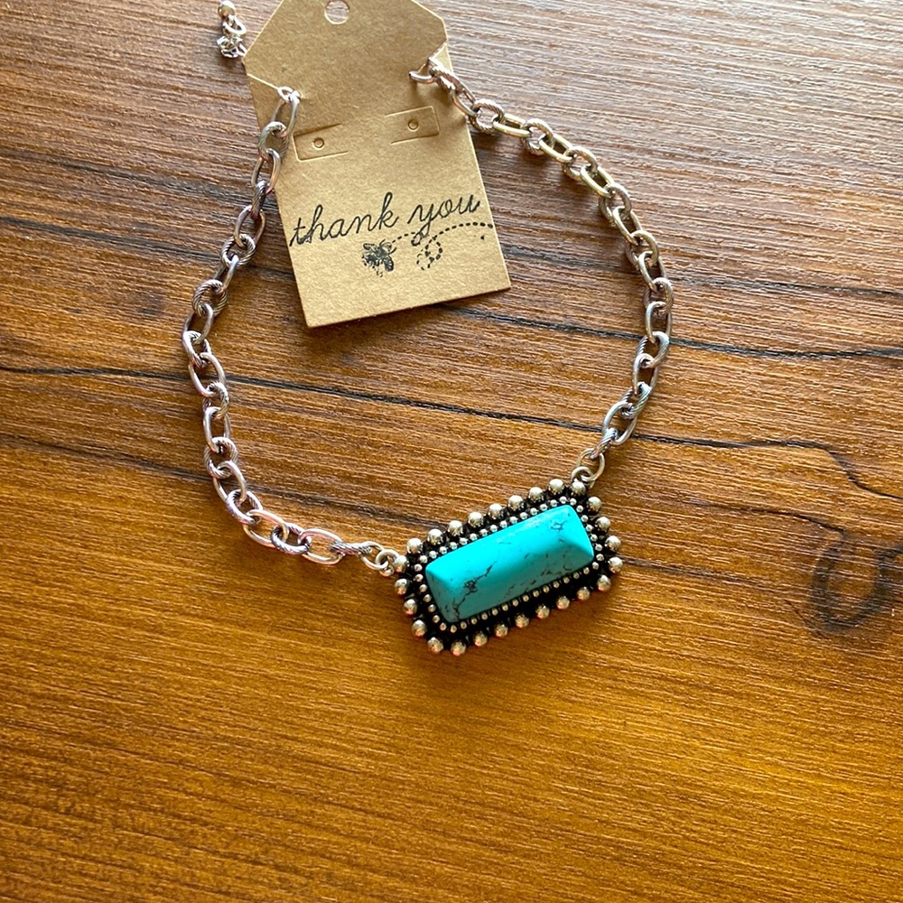 Turquoise stone necklace